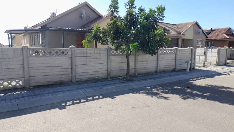 4 Bedroom Property for Sale in Freedom Park North West